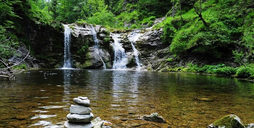 Ghagra Waterfall